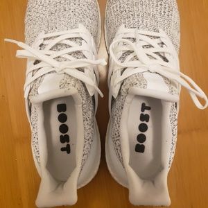 Men's White Ultraboost Running Shoes - Like New